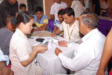 Female nurse for home care